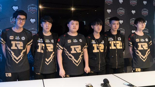 业内人士呼 业内人士呼