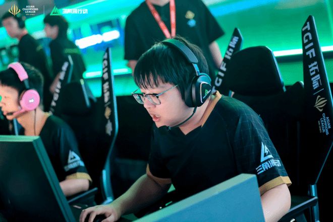 a的预测对 a的预测对